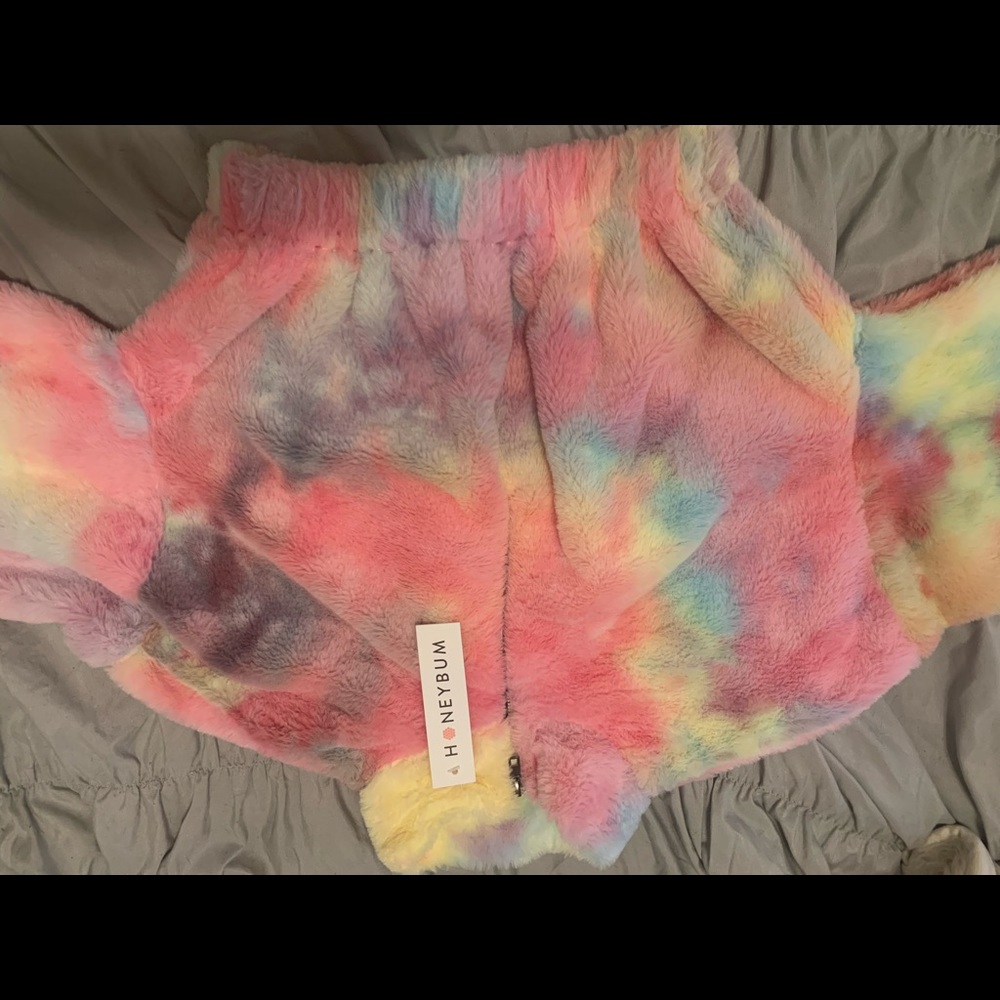 HoneyBum cropped tie dye hoodie.
